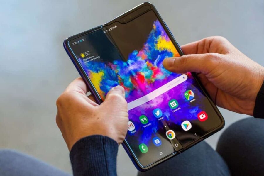 „Samsung“ ruošia naują sulenkiamą telefoną, pristatymas gali įvykti jau visai netrukus