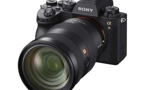 „Sony“ pristato profesionalams skirtą naujos kartos fotoaparatą „Alpha 9 II“