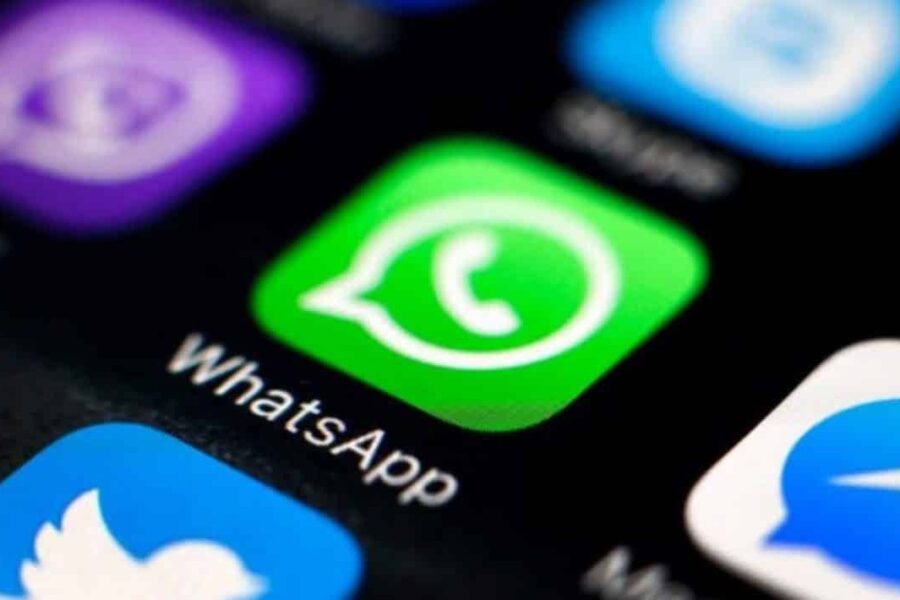 „WhatsApp“ – trumpam dingo iš „Google Play“, bus nutrauktas „iOS 8“ palaikymas