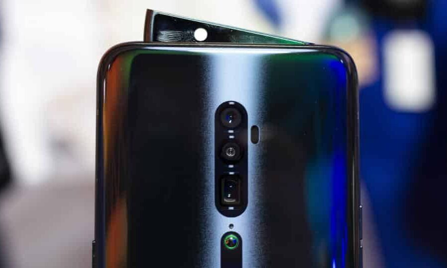 Gruodžio mėnesį pasirodys vidutinės klasės „Oppo“ telefonas su 5G technologija
