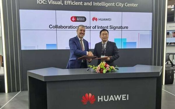 „Huawei“ Barselonai padės tapti išmaniausiu Europos miestu