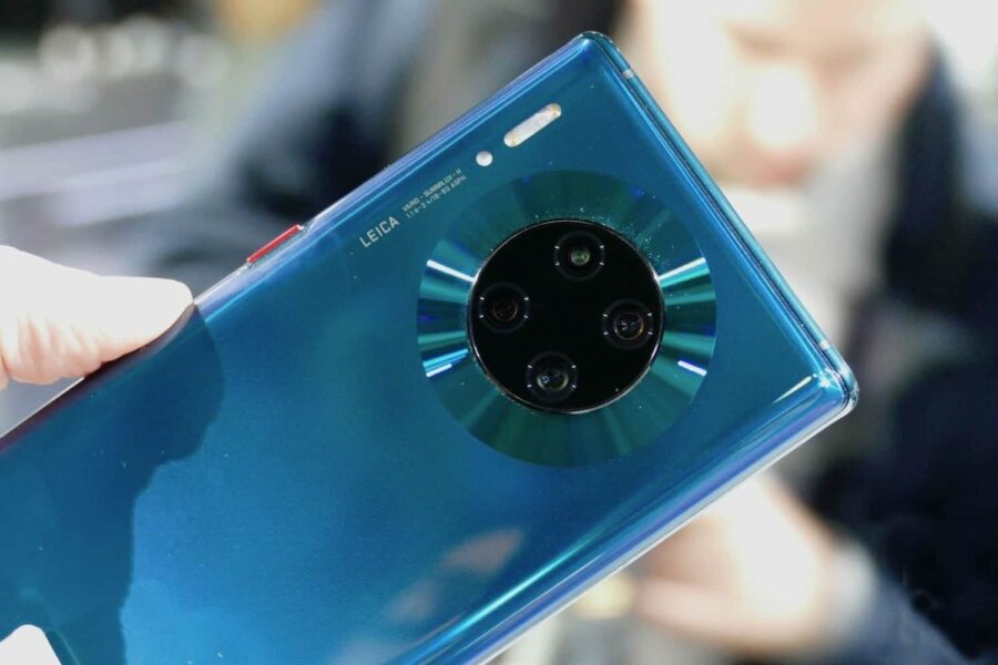 „Huawei Mate 30 Pro“ yra telefono meistrų rojus – vienas lengviausiai ardomų telefonų šiemet