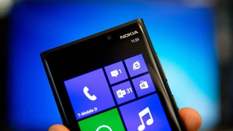 „Microsoft“ įkūrėjas B.Gatesas įsitikinęs – „Windows Mobile“ būtų nugalėjęs „Android“ operacinę sistemą