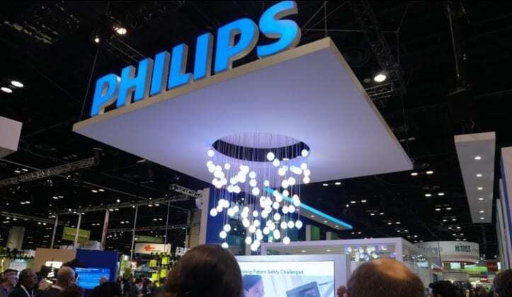MMD pristato „Philips 439P9H SuperWide“ monitorių