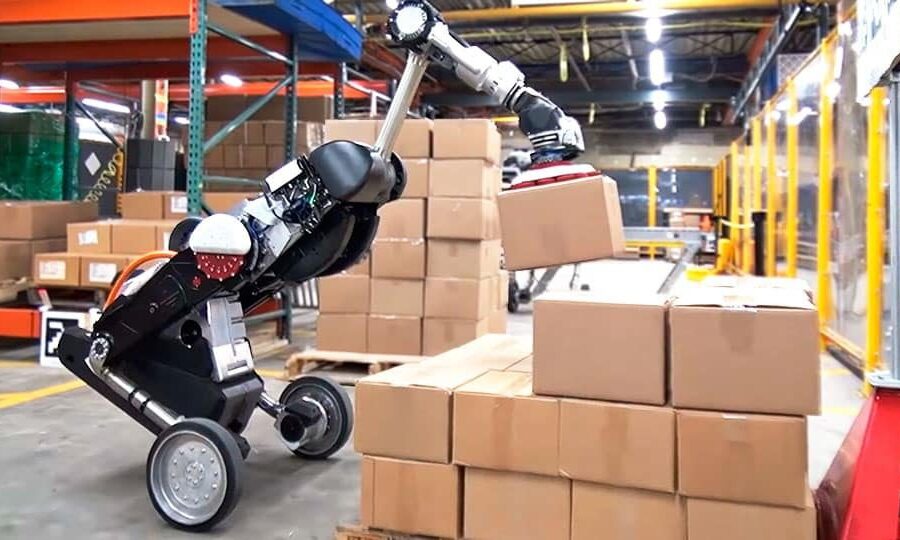Robotai logistikos versle: kaip ši sfera atrodys po dešimties metų?