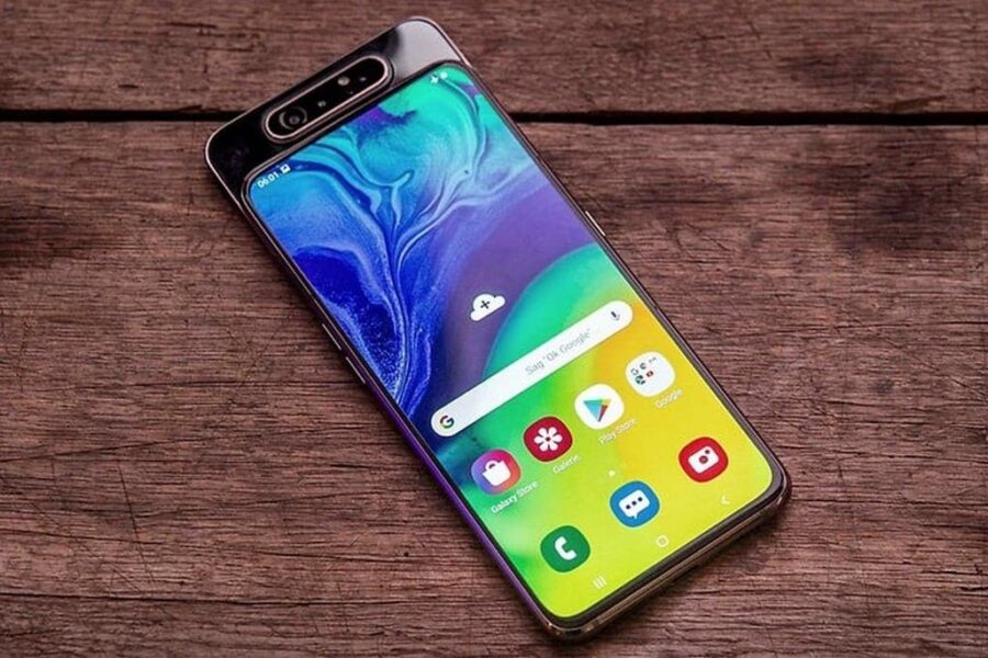 „Samsung Galaxy A81“ telefonas gali turėti tik „Galaxy Note“ flagmanams būdingą savybę