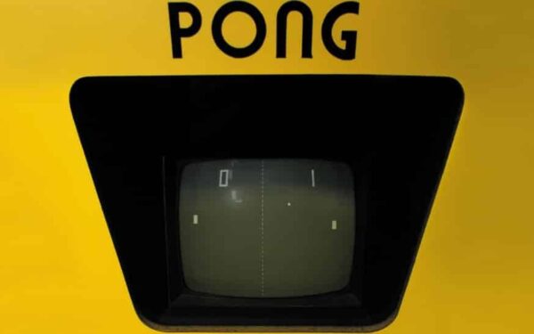 Žaidimų industrijos bumas: nuo kamuoliuko iki virtualių pasaulių, kuriuose žmonės pasiklysta