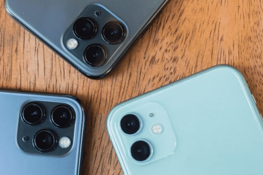 „Apple“ nuo 2021 metų gali pradėti leisti telefonus dukart per metus