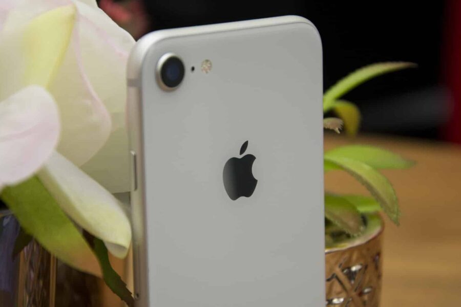 „Apple” ruošiasi itin pigaus „iPhone SE2” startui: komponentus pradės kaupti jau šį mėnesį