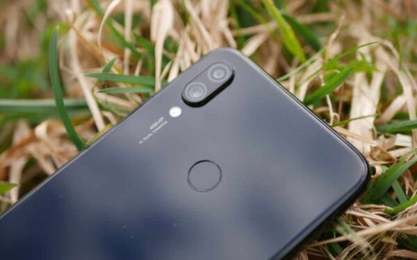 „Xiaomi“ ir vėl dega: pranešama apie sudegusį „Redmi Note 7 Pro“ išmanųjį telefoną