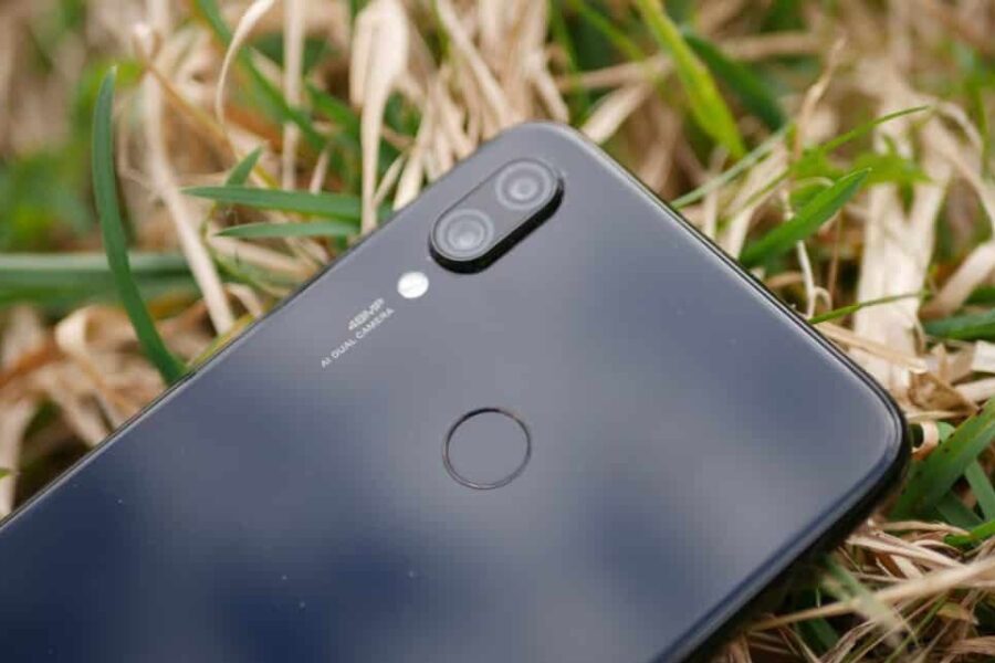 „Xiaomi“ ir vėl dega: pranešama apie sudegusį „Redmi Note 7 Pro“ išmanųjį telefoną