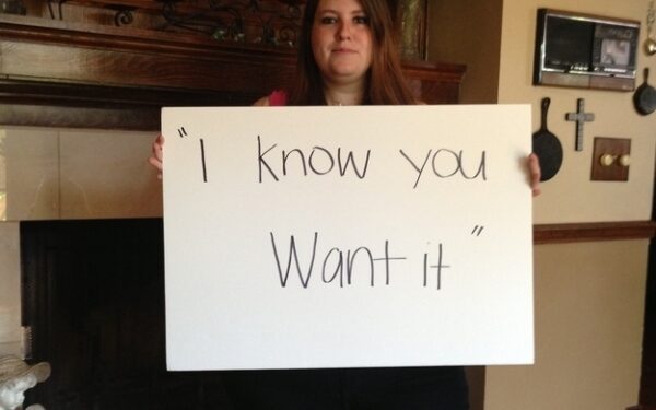 Nepalaužiamos: seksualinės prievartos aukos cituoja savo skriaudėjus (foto)