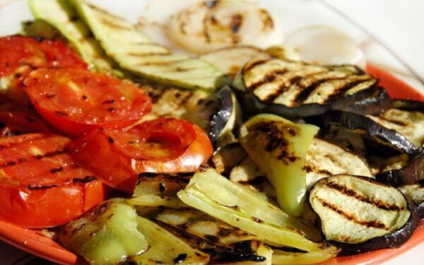 Sojos ir daržovių troškinys