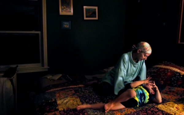 Jautru: nuotraukose užfiksuota mirštančios mylinčios mamos istorija (foto)