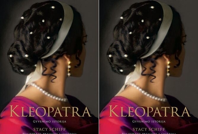 Knygų pusryčiuose – labiausiai intriguojanti moteris visoje pasaulio istorijoje (konkursas)