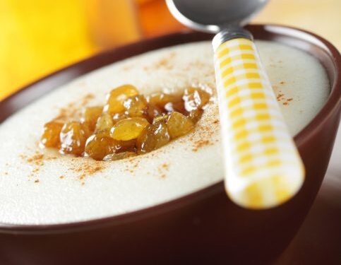 Manų košė su bananais