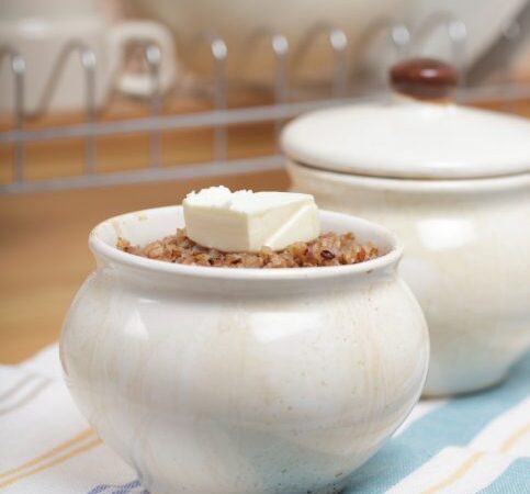 Grikių košė su pievagrybių padažu