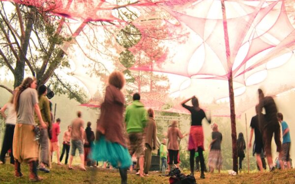 Festivalis „Yaga“ kviečia į autentiško šokio pamoką