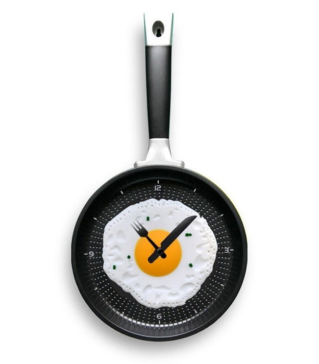 Laikrodis-keptuvė ir kiti laikrodžių dizaino stebuklai (foto)