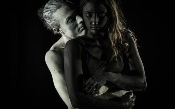 Andrius Mamontovas pristato Švedijoje sukurtą jausmingą vaizdo klipą