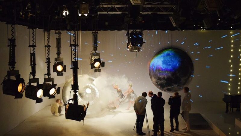 Naujame Sauliaus Prūsaičio klipe – mažojo princo istorija (video)