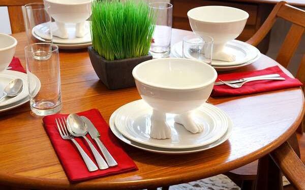 Daiktų pusryčiai. Linksmieji „vaikštantys“ indai