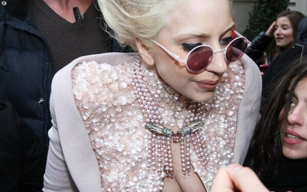 Lady Gaga: jos madoje žiema neegzistuoja (Foto)