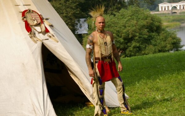 Nykstančios tautos dėmesys išvaizdai (Interviu, Foto)