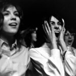 Grupės „The Beatles“ gerbėjų beprotybė 1964-ųjų nuotraukose