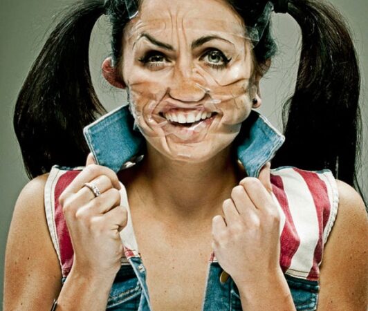 Gražūs žmonės bauginančiame amplua (foto)