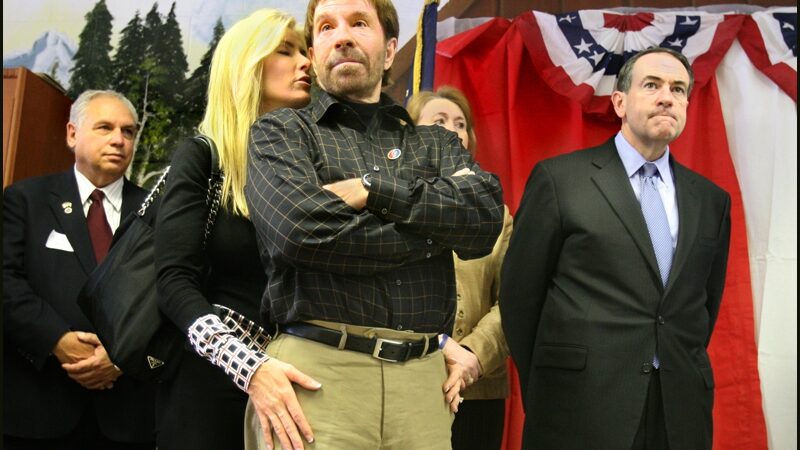 Neįveikiamojo Chuck Norris legenda