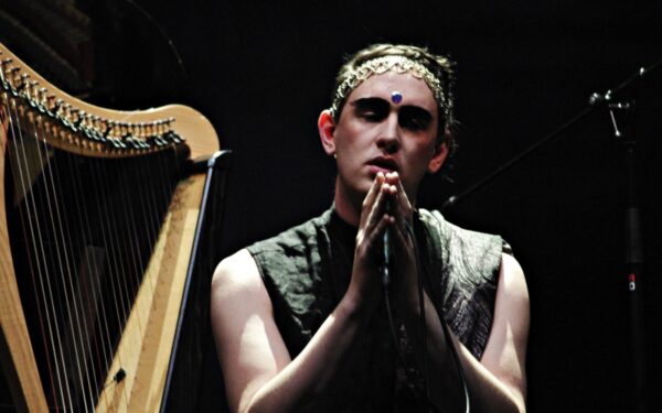 Patrick Wolf nurengtas (koncerto Rygoje apžvalga, foto, video)