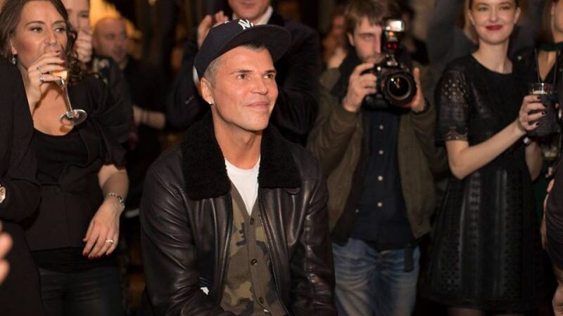 Juozo Statkevičiaus dūzgės klube: šampanas, draugai ir aplodismentai (video)