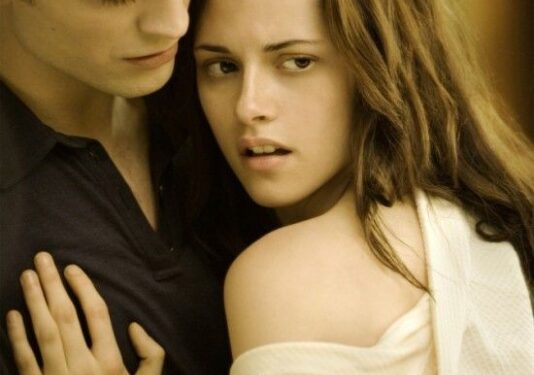 Paskelbtos pirmosios oficialios „Brėkštanti aušra“ nuotraukos