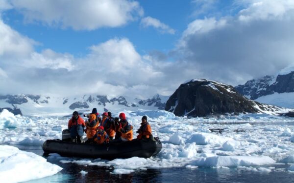 Pirmoji lietuvių ekspedicija į Antarktidą