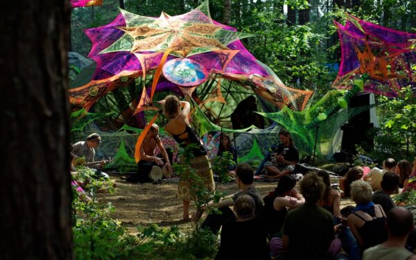 Festivalyje YAGA šamanas užkasinės žmones po žeme (Interviu, Foto)