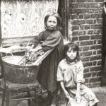 Iš D. Britanijos lūšnynų: prieš 100 metų vaikystė neegzistavo (Foto)