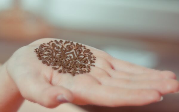 Kūną ir dvasią puošiantis augalas chna (Foto)