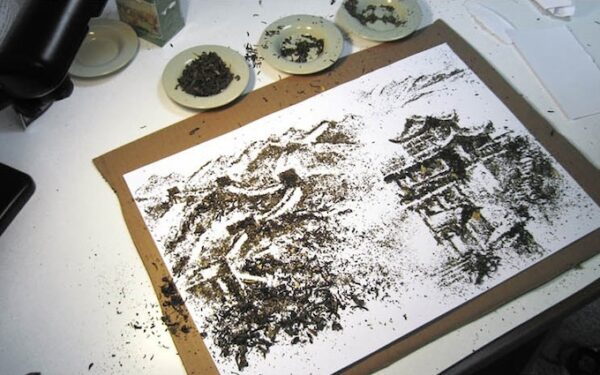 Rusas arbatžoles ne pliko, o su jomis kuria peizažus (foto)