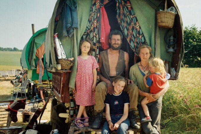 Mūsų laikų keliautojai – kaip čigonai, tik be arkliais traukiamų vežimų (foto)