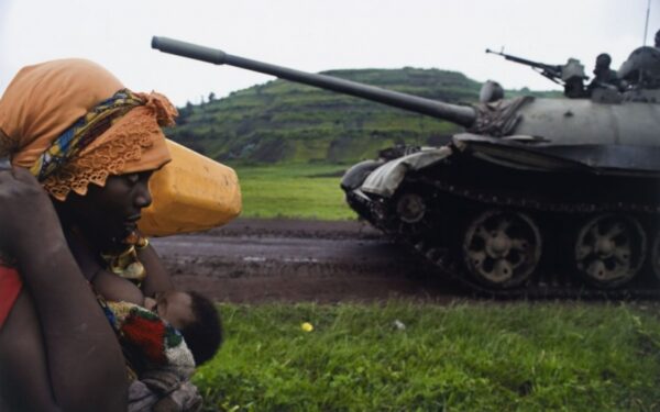 Sukrečiančios karo nuotraukos