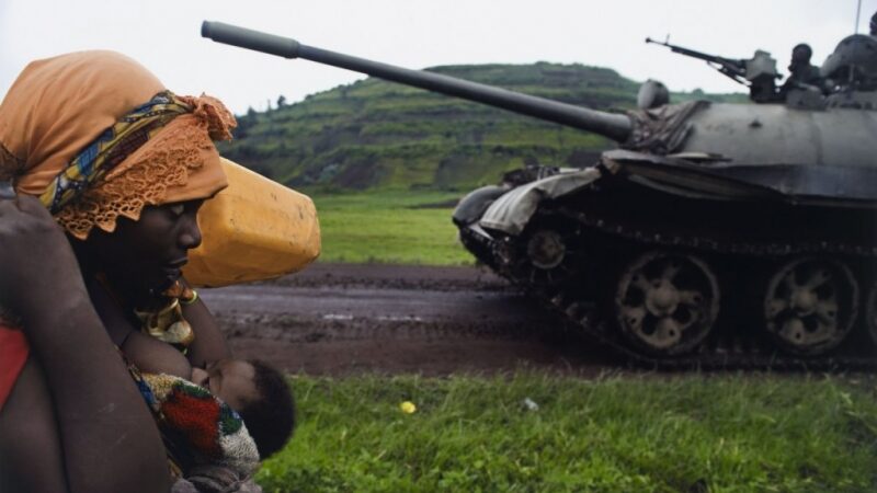 Sukrečiančios karo nuotraukos