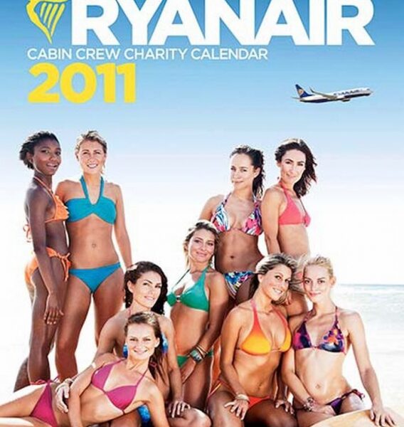 "Ryanair" palydovės apsinuogino naujajam kalendoriui (Foto)