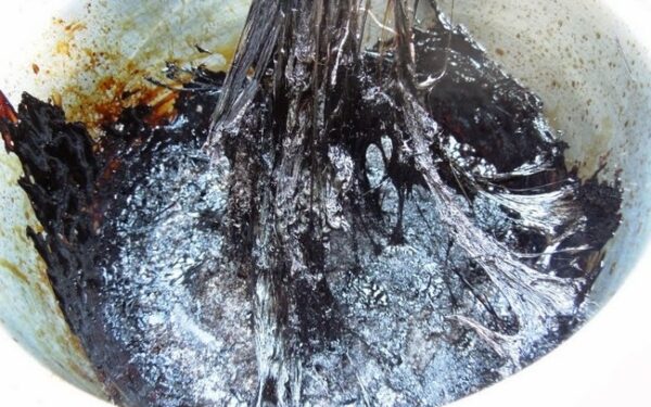 Kuo virsta 0,5 ir 2 litrai virintos Coca-colos?