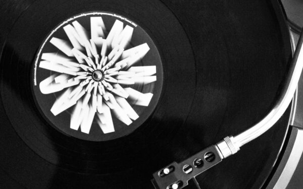 „Silence Family“ kviečia į „Silence Shop“ įkurtuves