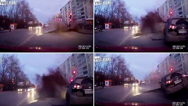 Jekaterinburgo gatvėje nufilmuota „apokalipsės“ pradžia? (video)