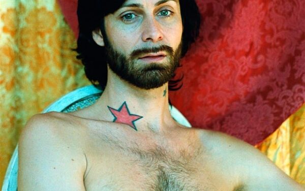 Menininkas, fotografuodamas artimuosius, praneša apie savo mirtiną ligą (foto)