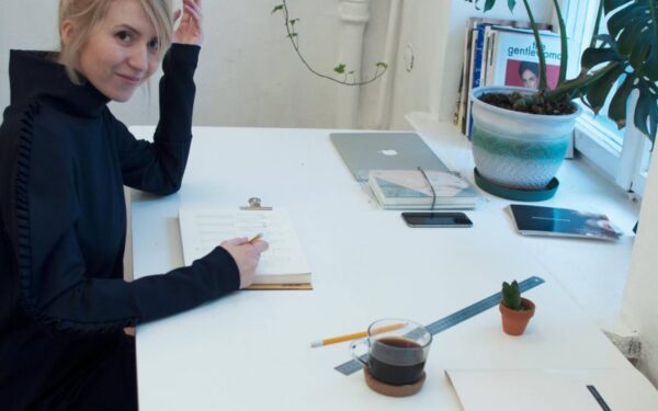 Kaip pasiūti drabužį žvaigždei? Interviu su dizainere, kūrusia suknelę Lietuvos atstovei Eurovizijoje