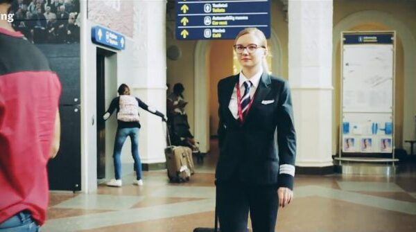 Lėktuvo pilotė: „Plojimų po skrydžio negirdime“
