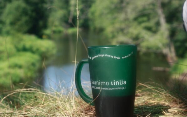 Skambutis „Jaunimo linijos“ savanoriams (Interviu, foto)